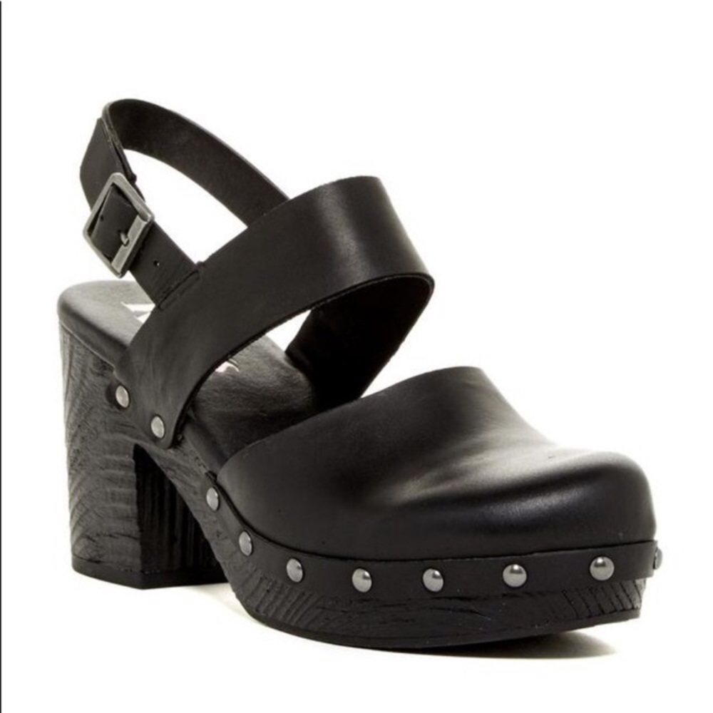 Kork by Kork Ease Black Milo Clogs